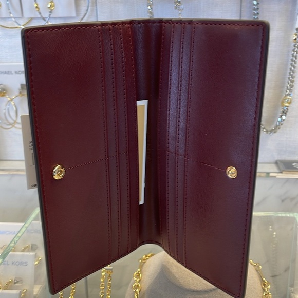 Michael Kors Reed Large Bifold Pebbled Leather Snap Wallet Card Case
Oxblood - Picture 6 of 16